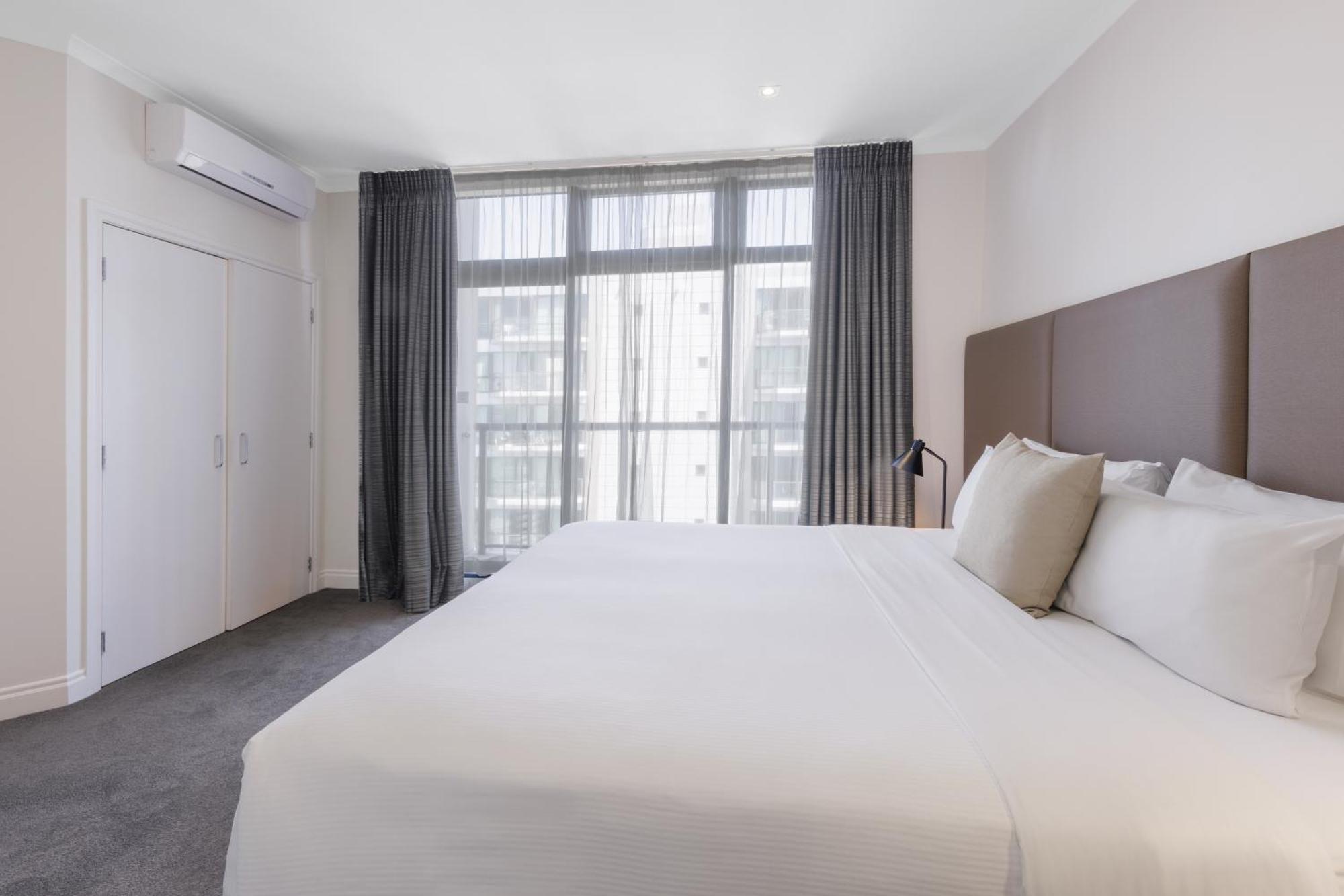 Adina Citylife Hotel 4*