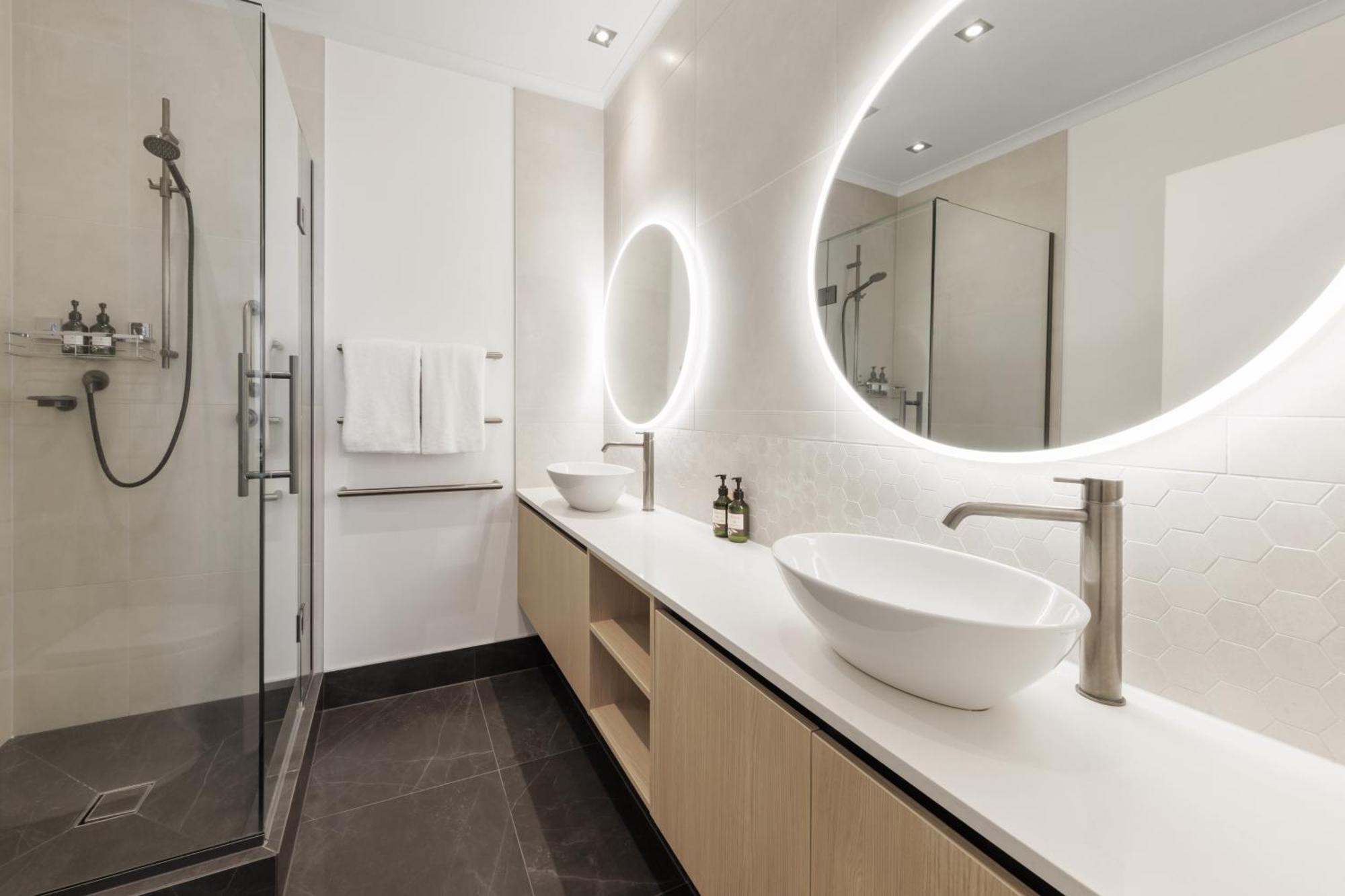 Hotel Adina Citylife 4*